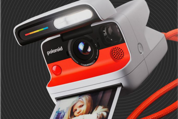 Flip, Shoot & Share the Moment