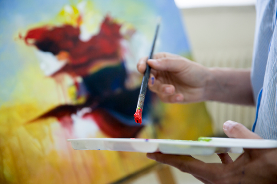 Art classes can benefit you by helping you unwind and destress